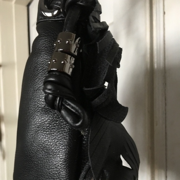 CHI by CARLOS FALCHI "LEAVES " BUCKET HANDBAG NWT - Picture 3 of 8